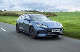 BYD Seal 6 DM-i Touring, 2025, front, action